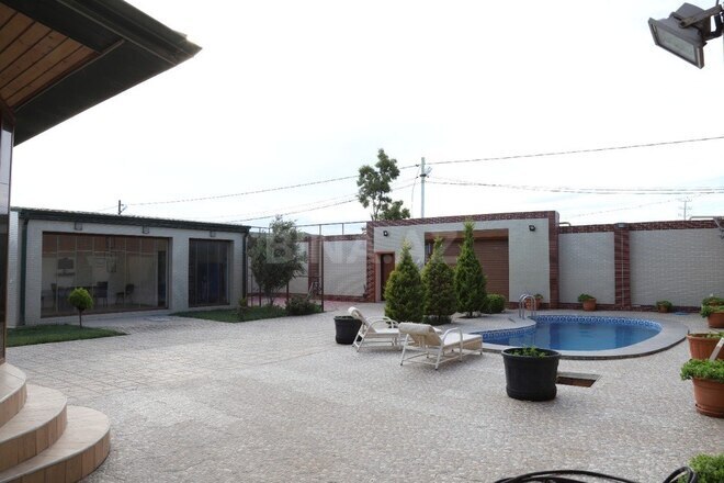 5 otaqlı həyət evi/bağ evi - Şüvəlan q. - 200 m² (5)