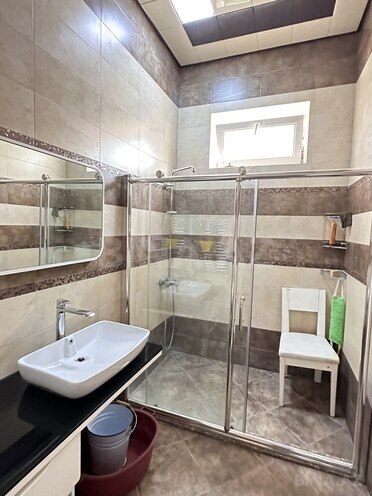 7 otaqlı həyət evi/bağ evi - Şüvəlan q. - 360 m² (26)