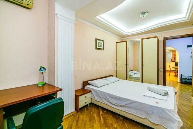 3-комн. вторичка - м. Сахил - 90 м² (12)
