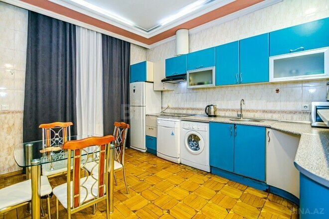 3 otaqlı yeni tikili - 28 May m. - 185 m² (3)