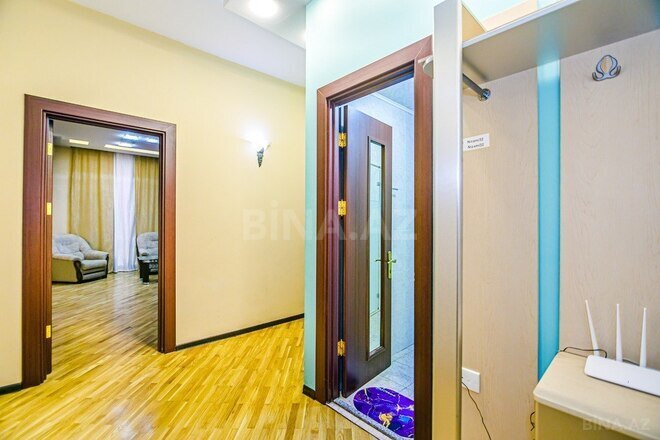 İcarəyə verilir 3 otaqlı köhnə tikili 132 m², Sahil m., photo 11 from 32