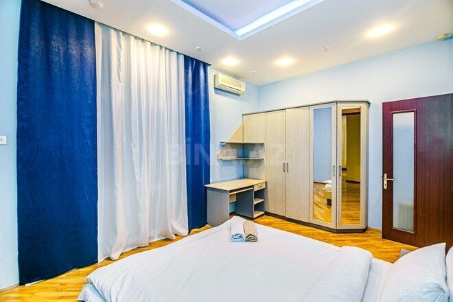 İcarəyə verilir 3 otaqlı köhnə tikili 132 m², Sahil m., photo 19 from 32