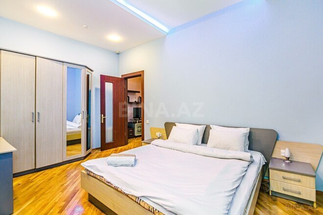 İcarəyə verilir 3 otaqlı köhnə tikili 132 m², Sahil m., photo 16 from 32