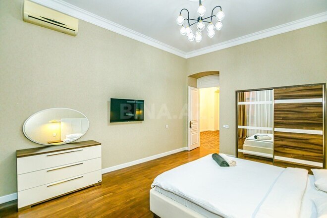 İcarəyə verilir 2 otaqlı köhnə tikili 88 m², Sahil m., photo 12 from 29