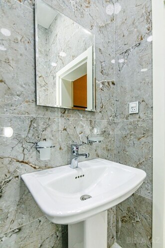 İcarəyə verilir 2 otaqlı köhnə tikili 88 m², Sahil m., photo 24 from 29