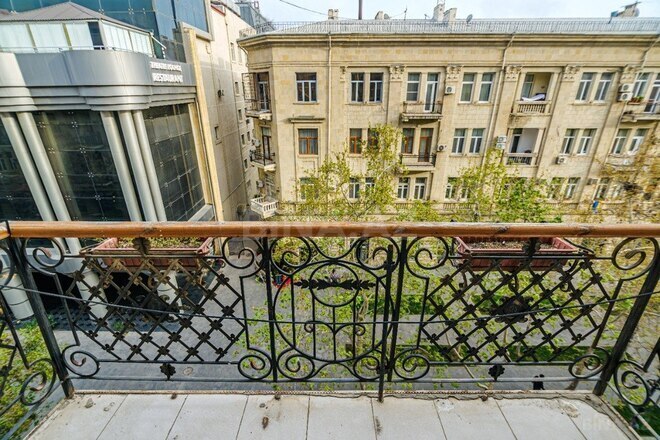 3-комн. вторичка - м. Сахил - 101 м² (7)