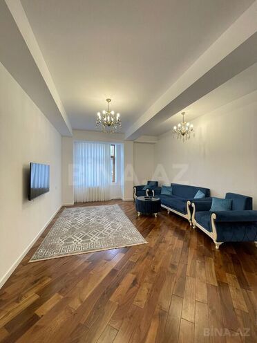 4 otaqlı yeni tikili - Ağ şəhər q. - 180 m² (1)