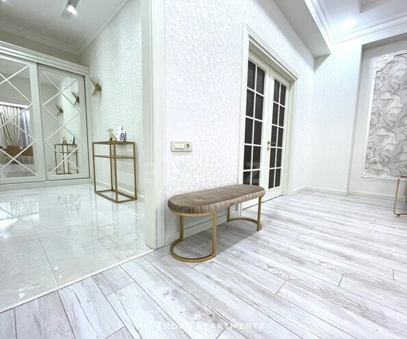 Сдаётся 2-комн. новостройка 85 м², м. Низами, photo 13 from 15