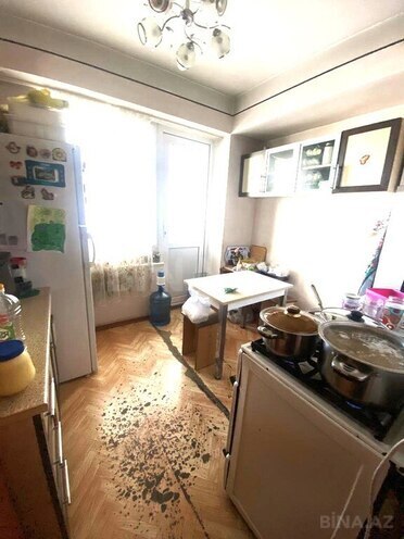 Satılır 3 otaqlı köhnə tikili 90 m², 28 May m., photo 16 from 32