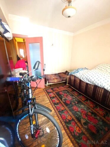 Satılır 3 otaqlı köhnə tikili 90 m², 28 May m., photo 13 from 32