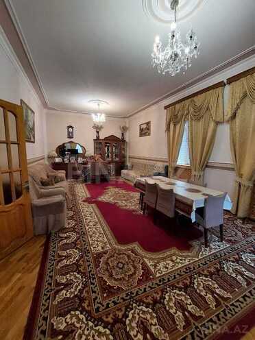 5 otaqlı həyət evi/bağ evi - Bakıxanov q. - 200 m² (7)