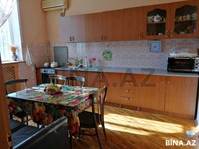 5 otaqlı həyət evi/bağ evi - Bakıxanov q. - 200 m² (18)