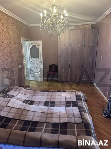 7 otaqlı həyət evi/bağ evi - Novxanı q. - 280 m² (20)