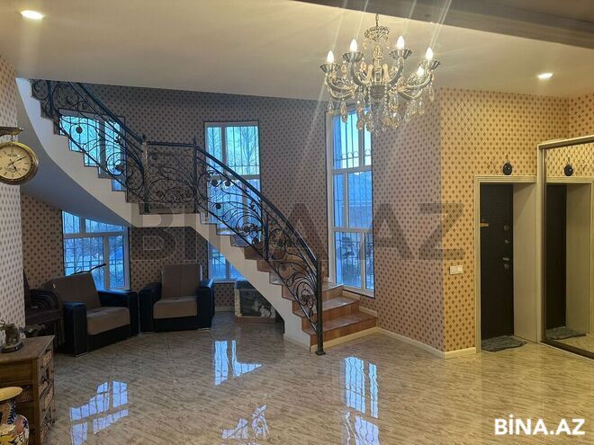 7 otaqlı həyət evi/bağ evi - Novxanı q. - 280 m² (9)
