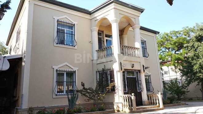 8 otaqlı həyət evi/bağ evi - Bakıxanov q. - 500 m² (2)