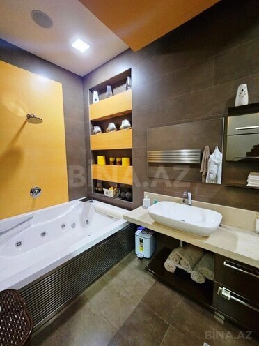 Satılır 10 otaqlı həyət evi/bağ evi 1 500 m², Azadlıq Prospekti m., photo 12 from 32