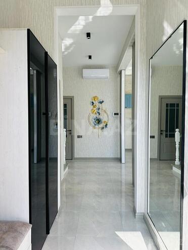 4 otaqlı həyət evi/bağ evi - Şüvəlan q. - 180 m² (11)