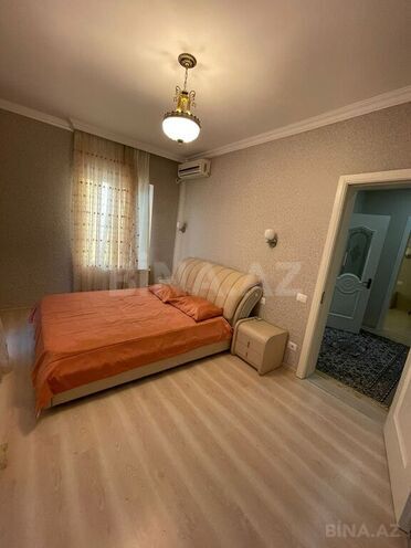 6 otaqlı həyət evi/bağ evi - Mərdəkan q. - 400 m² (15)