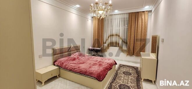 4 otaqlı həyət evi/bağ evi - Şüvəlan q. - 200 m² (25)