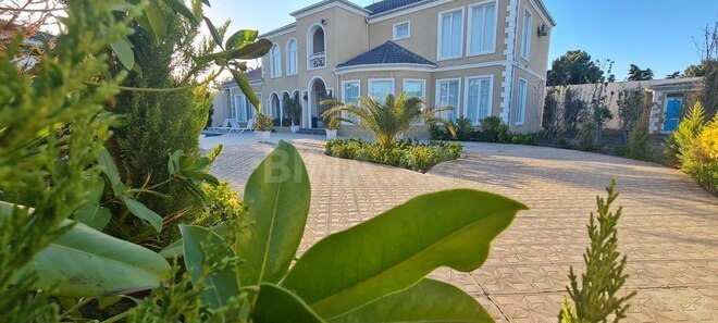 6 otaqlı həyət evi/bağ evi - Mərdəkan q. - 380 m² (2)