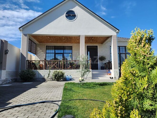 4 otaqlı həyət evi/bağ evi - Şüvəlan q. - 220 m² (2)
