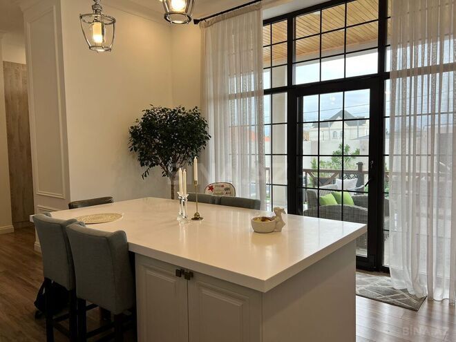 4 otaqlı həyət evi/bağ evi - Şüvəlan q. - 220 m² (23)