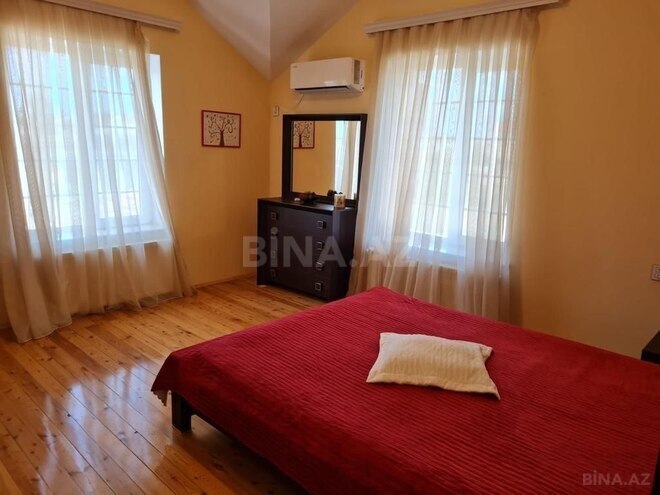 5 otaqlı həyət evi/bağ evi - Mərdəkan q. - 240 m² (24)