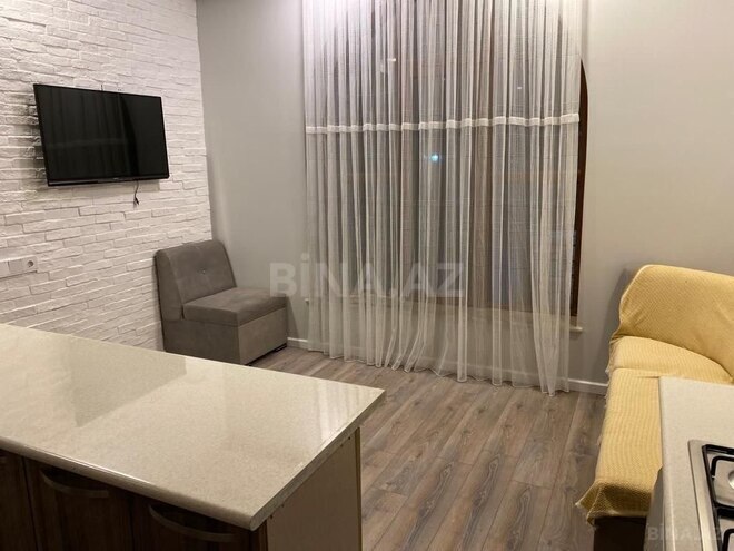 4 otaqlı həyət evi/bağ evi - Mərdəkan q. - 200 m² (13)