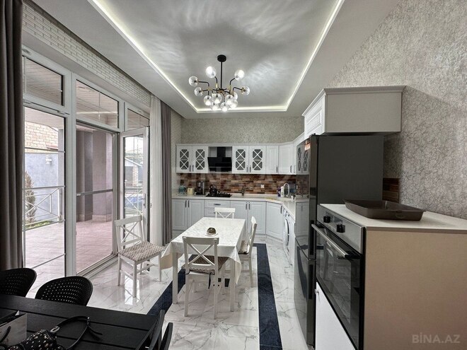4 otaqlı həyət evi/bağ evi - Mərdəkan q. - 220 m² (19)