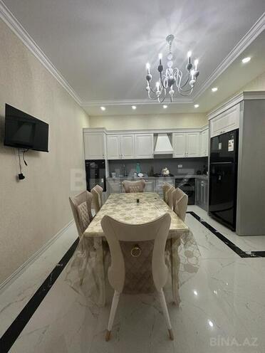 6 otaqlı həyət evi/bağ evi - Şüvəlan q. - 450 m² (5)