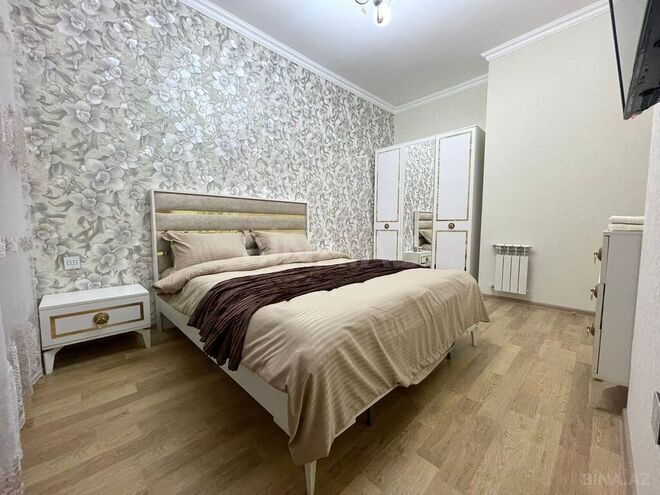 2-комн. новостройка - м. 28 мая - 90 м² (2)