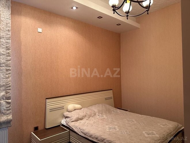 4 otaqlı həyət evi/bağ evi - Mərdəkan q. - 240 m² (24)