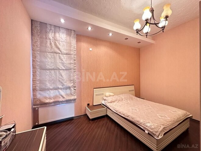 4 otaqlı həyət evi/bağ evi - Mərdəkan q. - 240 m² (22)