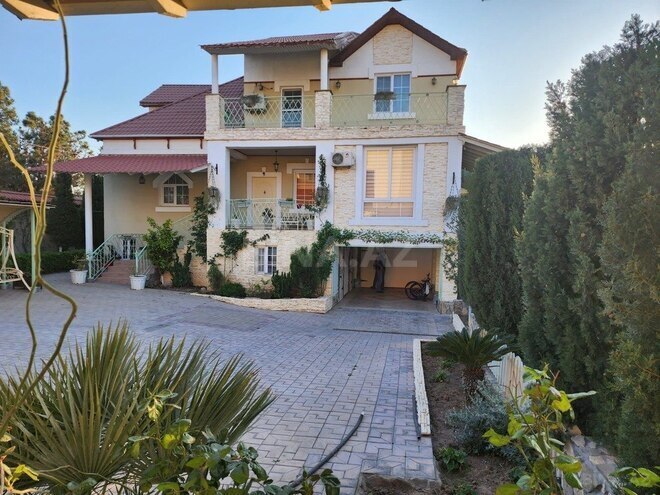 7 otaqlı həyət evi/bağ evi - Mərdəkan q. - 450 m² (1)