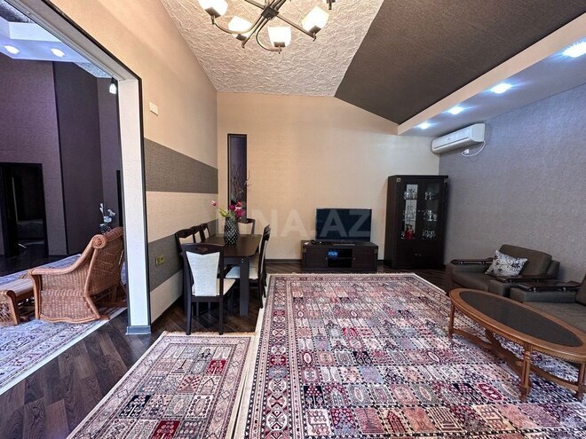 4 otaqlı həyət evi/bağ evi - Mərdəkan q. - 240 m² (24)