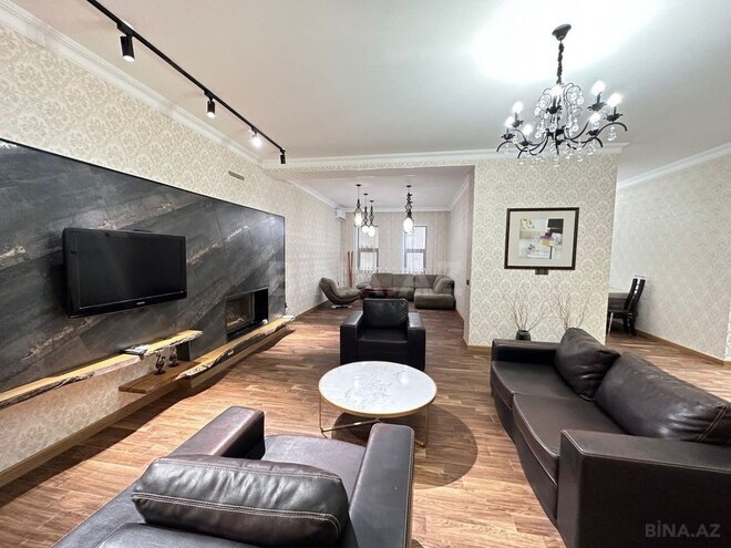 4 otaqlı həyət evi/bağ evi - Şüvəlan q. - 250 m² (16)