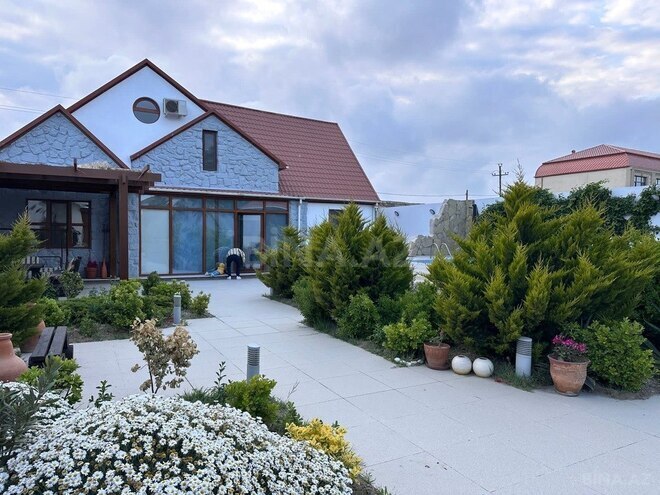 4 otaqlı həyət evi/bağ evi - Şüvəlan q. - 250 m² (2)