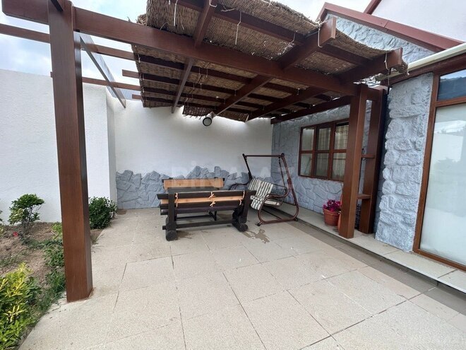 4 otaqlı həyət evi/bağ evi - Şüvəlan q. - 250 m² (4)