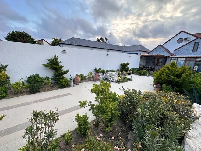 4 otaqlı həyət evi/bağ evi - Şüvəlan q. - 250 m² (6)
