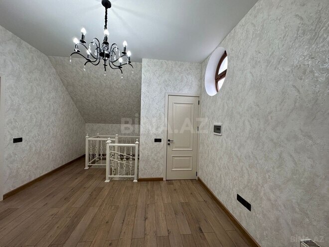 4 otaqlı həyət evi/bağ evi - Şüvəlan q. - 250 m² (25)