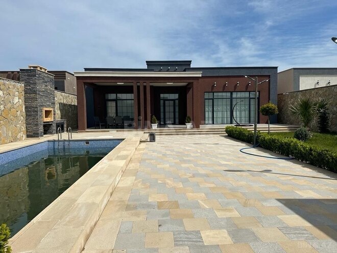 4 otaqlı həyət evi/bağ evi - Şüvəlan q. - 240 m² (3)