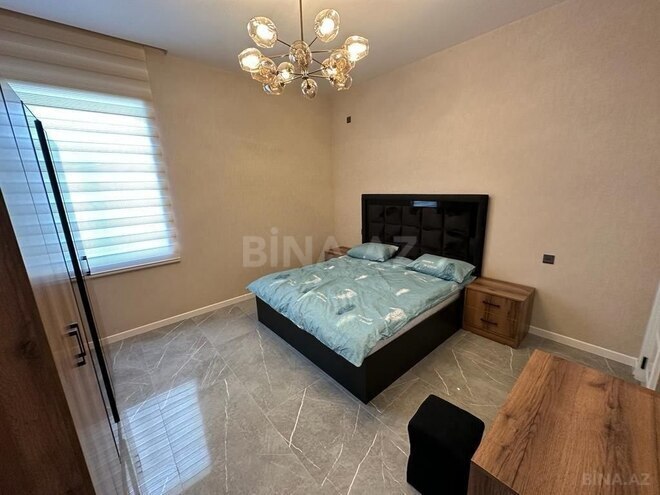 4 otaqlı həyət evi/bağ evi - Şüvəlan q. - 240 m² (10)