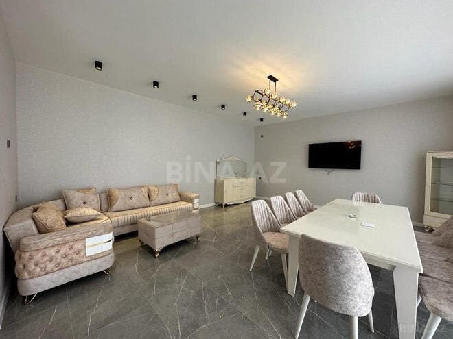 4 otaqlı həyət evi/bağ evi - Şüvəlan q. - 240 m² (7)