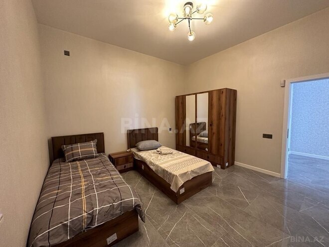 4 otaqlı həyət evi/bağ evi - Şüvəlan q. - 240 m² (13)