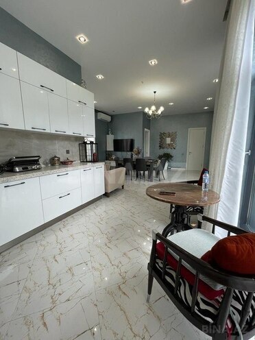 7 otaqlı həyət evi/bağ evi - Şüvəlan q. - 600 m² (20)