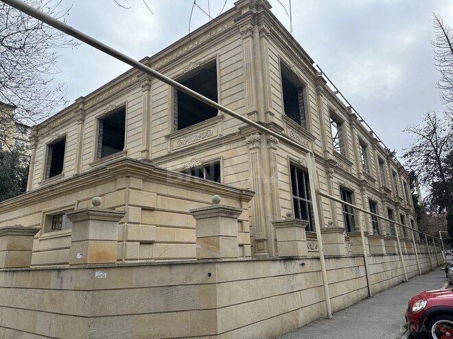 Объект - Сабунчинский  р. - 2400 м² (1)