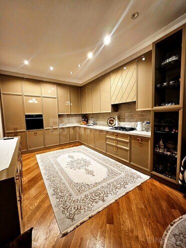 Satılır 4 otaqlı yeni tikili 250 m², 28 May m., photo 10 from 30