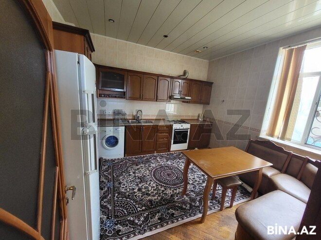 5 otaqlı həyət evi/bağ evi - Novxanı q. - 300 m² (16)
