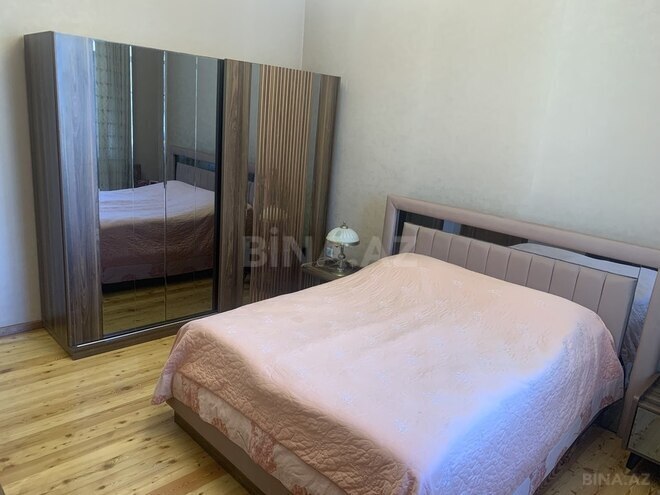 8 otaqlı həyət evi/bağ evi - Bakıxanov q. - 500 m² (17)
