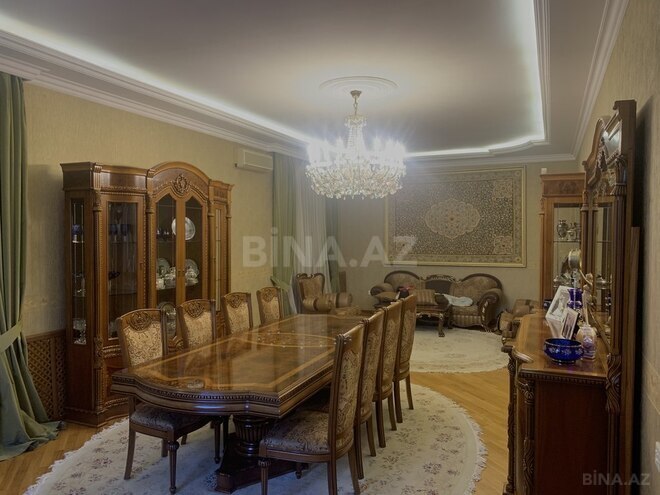 8 otaqlı həyət evi/bağ evi - Bakıxanov q. - 500 m² (10)